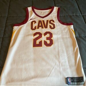 Nike Cleveland Cavaliers LeBron James #23 Jersey Size Large